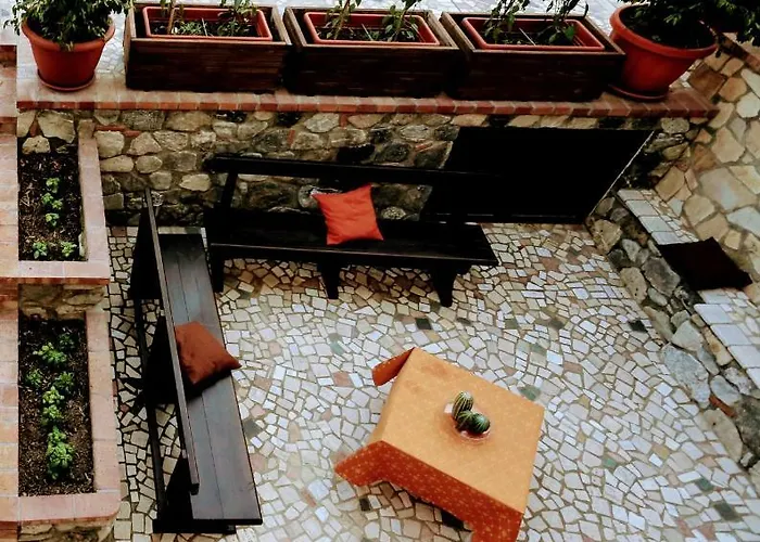 Zama 住宿加早餐酒店 3*